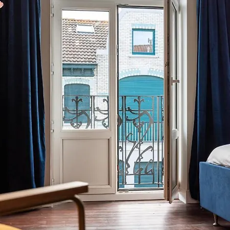 Violette Closeby The Sea And City Centre Apartment